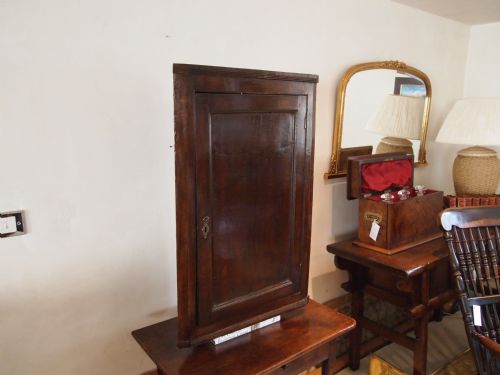 fig 1. Cabinet corner cupboard George I Oak c1720