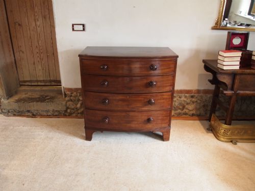Chest of Drawers George III Mahogany Bowfront Small Proportions C1800