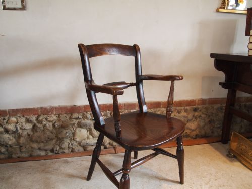 fig 1. Chair Victorian Windsor Knife back Beech and Elm c1870
