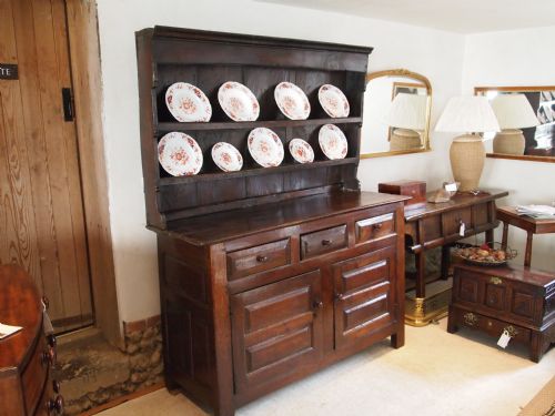 fig 4. Dresser Welsh dresser North Wales Denbighshire Oak c1720
