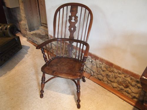 fig 4. Chair Early Victorian Windsor armchair Ash and Elm c1840 Nottinghamshire