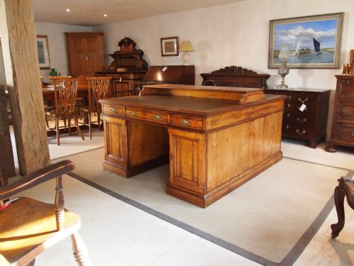 Desk Gillows of Lancaster Victorian Oak Partners Desk C1895 Westminster Council