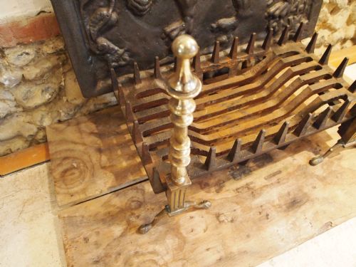 fig 1. Fire back dogs and grate George III from a Norfolk farmhouse Southburgh c1800