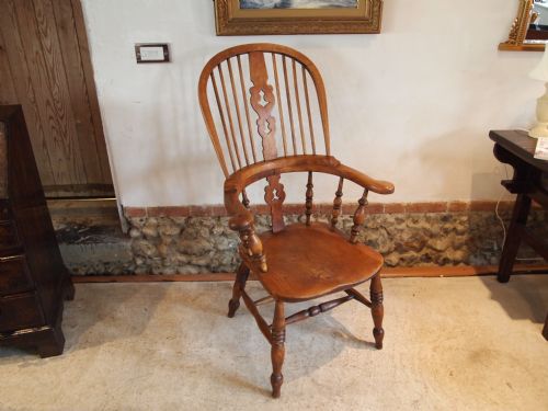 fig 4. Chair Victorian Windsor armchair Nottinghamshire Ash and Elm Allsop family c1860