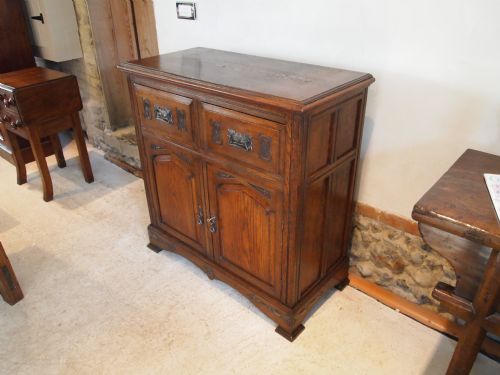 fig 1. Sideboard cabinet chest Arts and Crafts Glasgow school Oak c1900