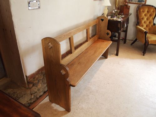 fig 3. Bench settle pew Victorian Oak arts and crafts c1880