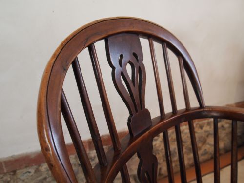 fig 3. Chair Windsor armchair Yew and Elm Amos Grantham Linconlshire c1820