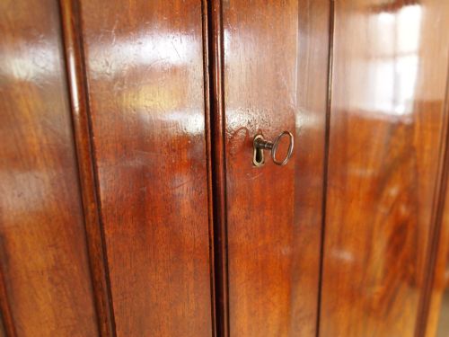 fig 2. Wardrobe George IV Flame Mahogany c1820