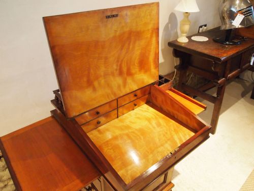 fig 2. Davenport desk Fine quality rare Zebra wood Gillows Willaim IV c1830