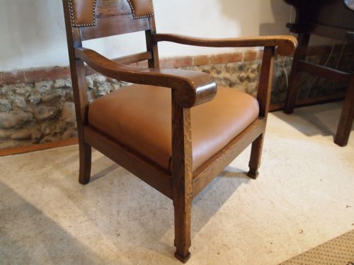 fig 1. Chair Arts and Crafts Oak armchair c1900