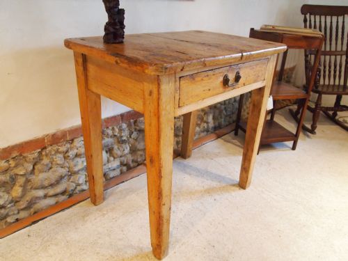 fig 3. Table George III Pine Prep table c1800