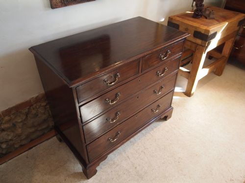 fig 1. Chest of drawers George III Mahogany compact size c1790