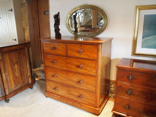 fig 3. Chest of drawers Victorian Mahogany fine quality c1860