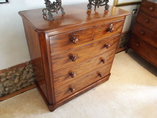 Chest of Drawers Victorian Mahogany C1880