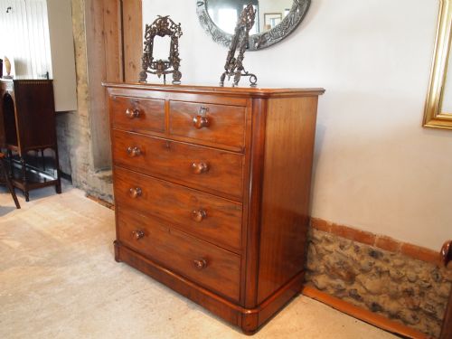 fig 2. Chest of drawers Victorian Mahogany c1880