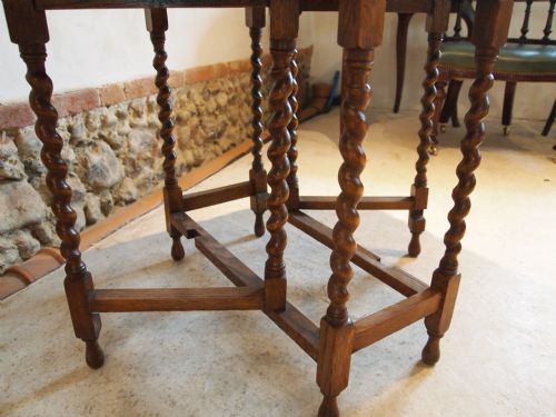 fig 1. Table Edwardian golden Oak barley twist drop leaf c1910