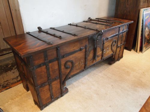 fig 4. Coffer chest Blanket box Arts and crafts solid Elm c1920