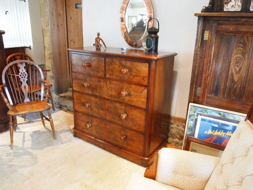 Chest of Drawers Victorian Burr and Figured Walnut Fine Quality C1860