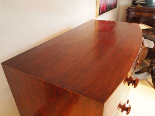 fig 1. Chest of drawers fine quality Regency Mahogany c1820