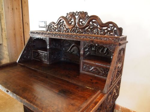 fig 2. Bureau exceptional Chinese carved Huali wood bureau Guangxu c1890