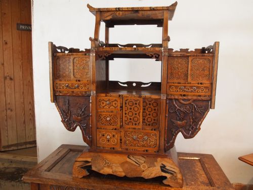 fig 2. Cabinet Fine inlaid Japanese Shadona Marquetry specimen woods Meji c1900