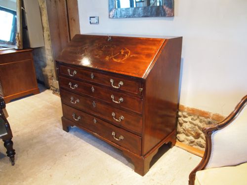 Bureau Fine George III Mahogany and Inlaid Decorative Bureau C1780