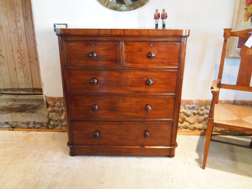 fig 3. Chest of drawers Victorian Mahogany c1870