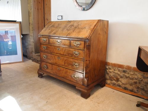 fig 1. Bureau fine George II figured Walnut and Oak c1740