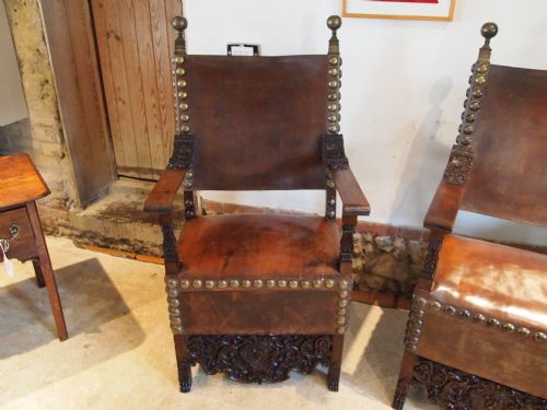 fig 1. Chairs Stunning pair of Italian Walnut Renaissance carved throne chairs c1850