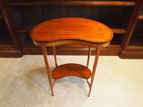 Table Fine Quality Edwardian Sheraton Kidney Shaped Satinwood Table C1900