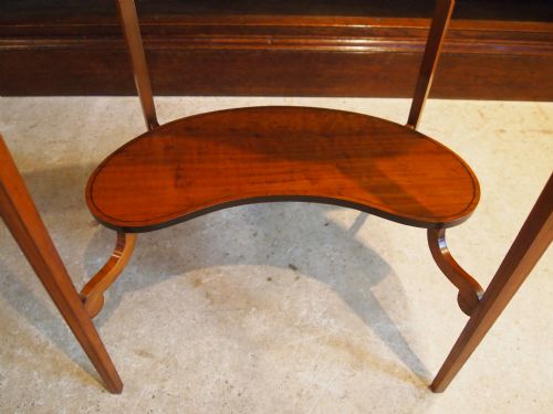 fig 2. Table fine quality Edwardian Sheraton Kidney shaped Satinwood table c1900