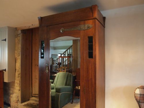 fig 2. Wardrobe Arts and Crafts Oak c1900