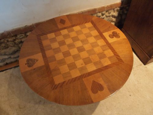 fig 1. Table coffee games or card table c1930