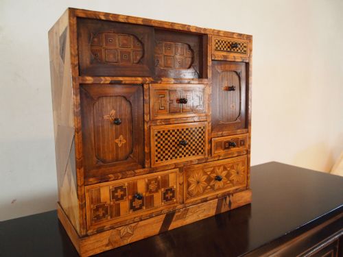 Chest of Drawers Fine Quality Apprentice Japanese Inlaid Chest Meji Period C1900
