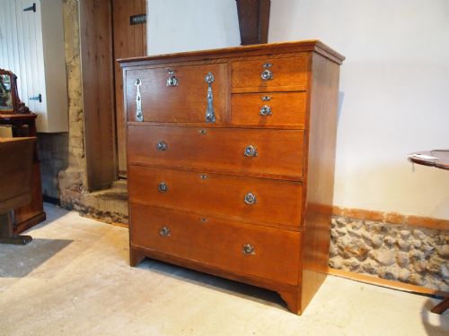 Chest of Drawers Arts and Crafts Victorian Oak C1880
