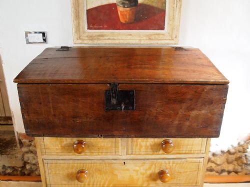 Box Bible Box Queen Anne Elm Working Lock and Key C1700