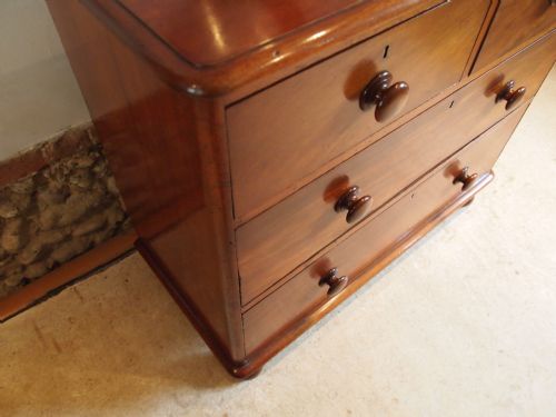 fig 2. Chest of drawers Victorian Mahogany small size c1860