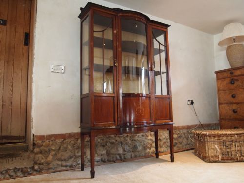 fig 3. Cabinet display fine quality Edwardian Sheraton Mahogany by Leonard Davis c1910