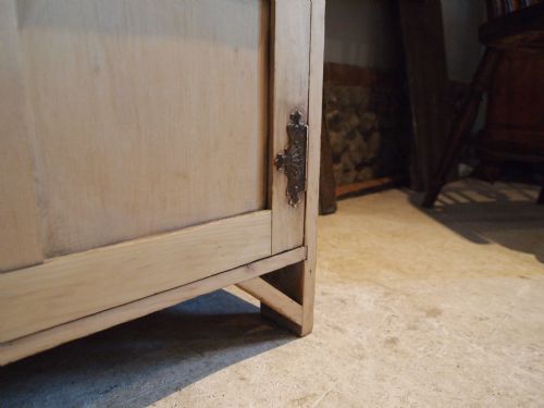 fig 3. Dresser arts and crafts Cotswold school style c1890