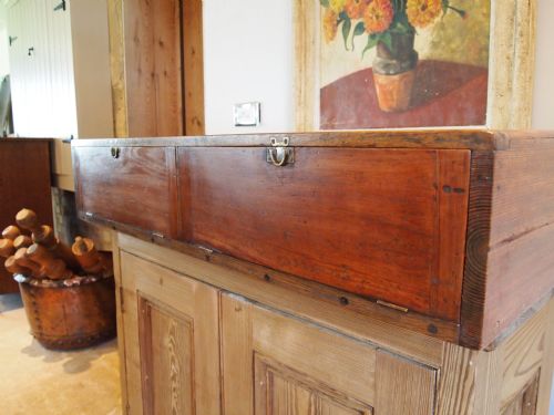 fig 2. Display case Haderdashery shop Victorian display c1880
