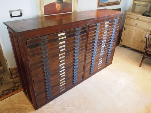 fig 1. Chest of drawers collectors printers H W Caslon c1910