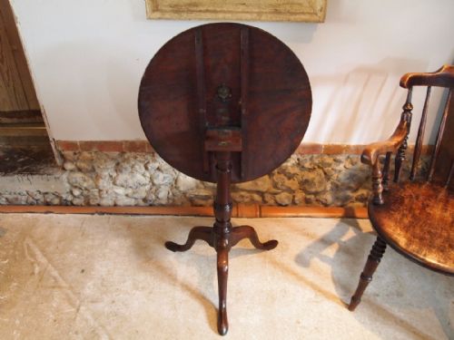 fig 2. Table George III Mahogany lamp hall side table c1770