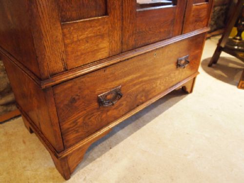 fig 2. Wardrobe arts and crafts single Oak c1900