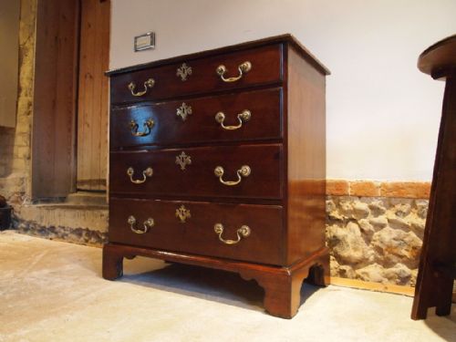 Chest of Drawers V Small George III Mahogany C1790