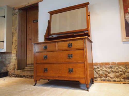 Chest of Drawers Fine Quality Arts and Crafts Dressing Chest Oak C1900