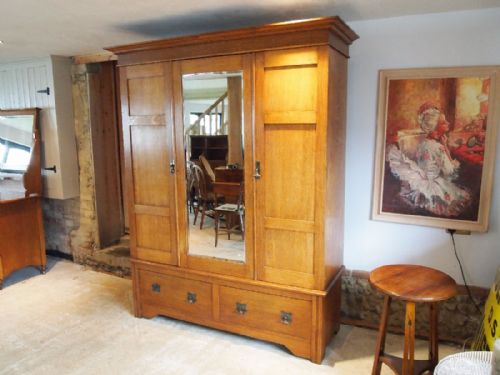 fig 2. Wardrobe Arts and Crafts fine quality Oak c1900