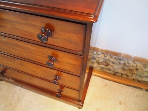 fig 2. Chest of drawers Fine quality Victorian Mahogany c1850