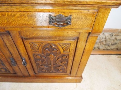 fig 1. Bookcase display Arts and Crafts Oak c1900