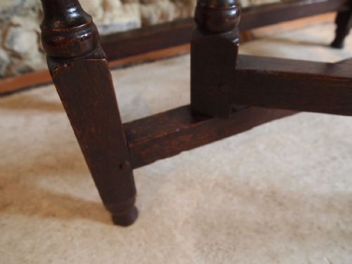 fig 1. Table a very rare 17th century Elm gateleg drop leaf c1680