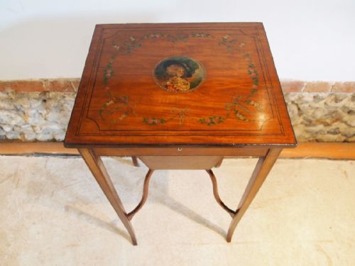 fig 2. Table exceptional Satinwood sewing hall lamp Sheraton c1910